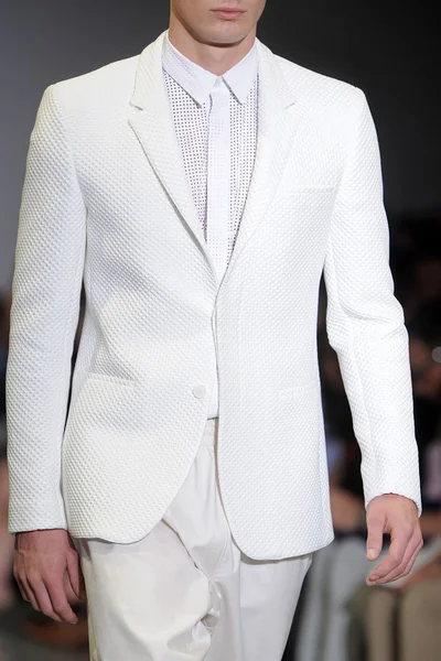 Look 5